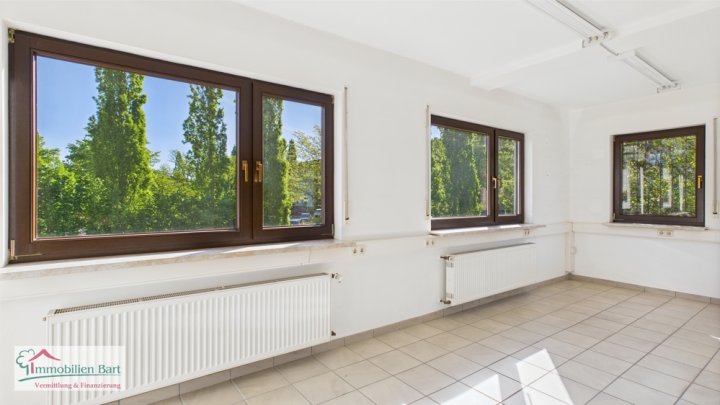 MERZIG: ZENTRALE LAGE! WOHN/- UND GESCHÄFTSHAUS MIT GARTEN