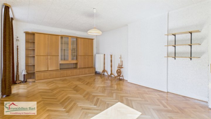 MERZIG: ZENTRALE LAGE! WOHN/- UND GESCHÄFTSHAUS MIT GARTEN