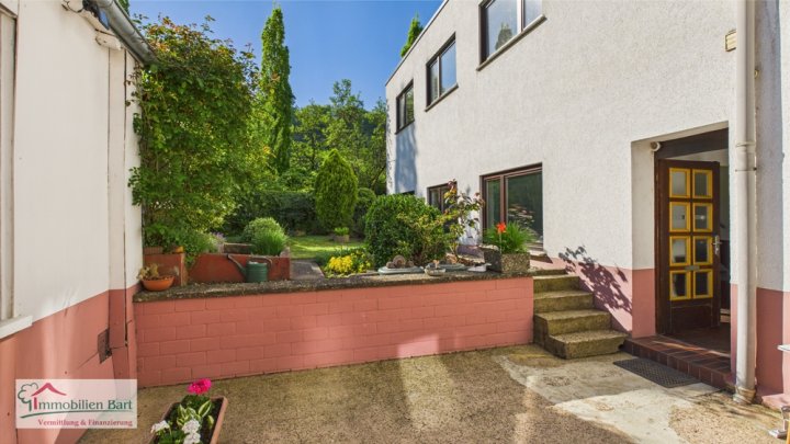 MERZIG: ZENTRALE LAGE! WOHN/- UND GESCHÄFTSHAUS MIT GARTEN