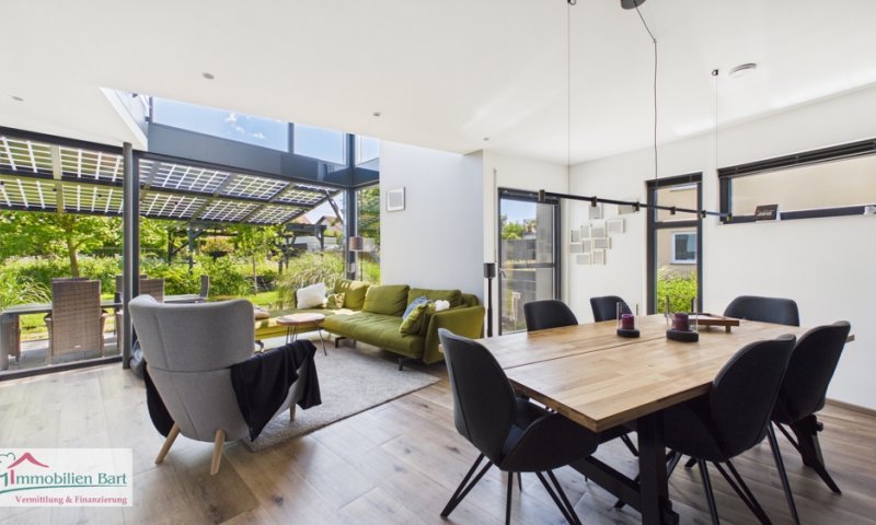 GRENZE LUXEMBURG: MODERNES WOHNHAUS MIT TOLLEM GARTENGRUNDSTÜCK / DOPPELGARAGE UND CARPORT