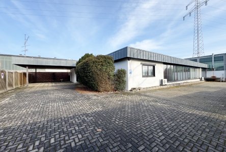 Strassenansicht (2)