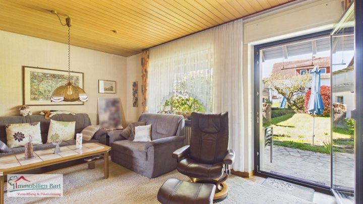 MERZIG-HILBRINGEN: CHARMANTES WOHNHAUS / PV-ANLAGE / GARTEN / GARAGE / TOP LAGE!