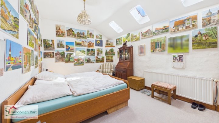 MERZIG-HARLINGEN: 5 FAMILIENHAUS (433 M² WOHNFLÄCHE) IN RUHIGER WOHNLAGE!