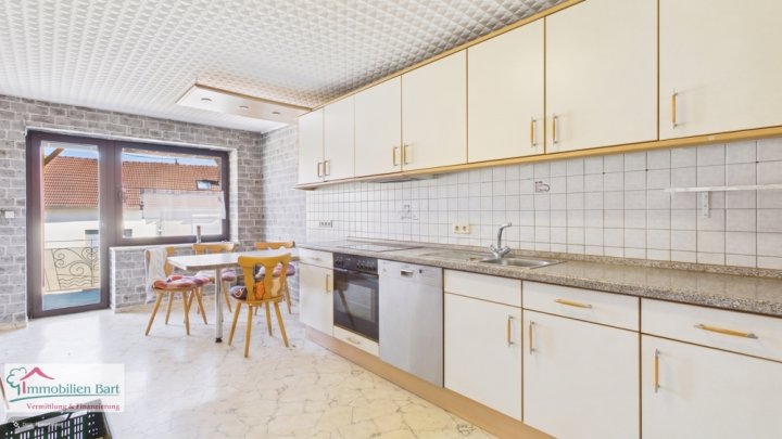 GRENZNÄHE LUXEMBURG: WOHNHAUS MIT GARAGE UND GARTEN IN TOP LAGE VON ORSCHOLZ