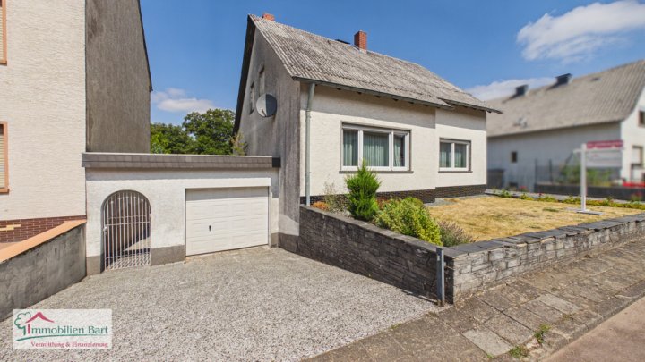 NATUR PUR! WOHNHAUS MIT 2 WOHNUNGEN IN FREUDENBURG!