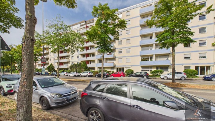 2-Zimmer-Wohnung mit zwei Balkonen und Aufzug in Saarbrücker Citylage
