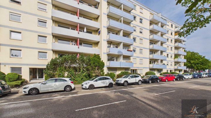 2-Zimmer-Wohnung mit zwei Balkonen und Aufzug in Saarbrücker Citylage
