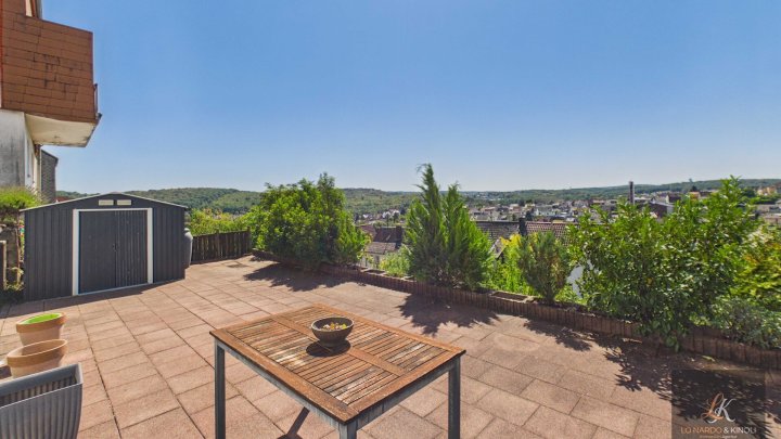 Kernsaniertes Einfamilienhaus mit Einliegerwohnung und Fernblick über Quierschied