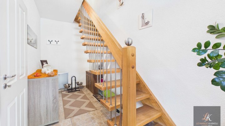 Kernsaniertes Einfamilienhaus mit Einliegerwohnung und Fernblick über Quierschied