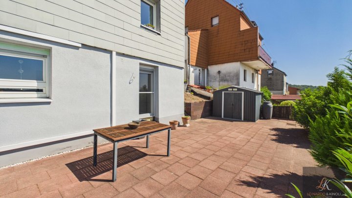 Kernsaniertes Einfamilienhaus mit Einliegerwohnung und Fernblick über Quierschied