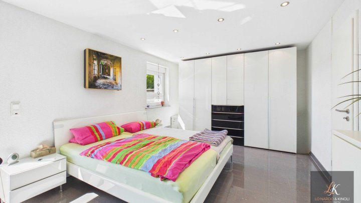 Kernsaniertes Einfamilienhaus mit Einliegerwohnung und Fernblick über Quierschied