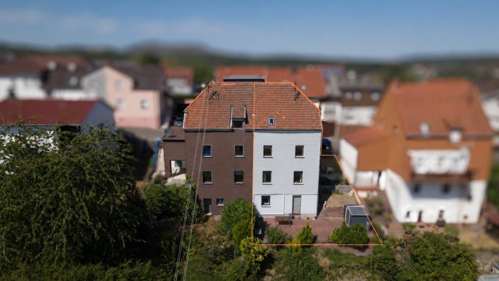 Kernsaniertes Einfamilienhaus mit Einliegerwohnung und Fernblick über Quierschied