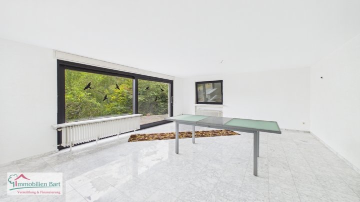 BOUS: CHARMANTES WOHNHAUS IN RUHIGER WOHNLAGE