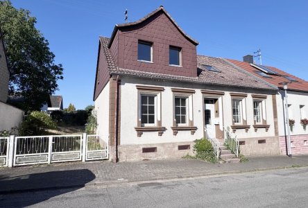Straßenansicht