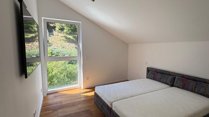 Erstbezug - voll möblierte, lichtdurchflutete Penthouse Wohnung