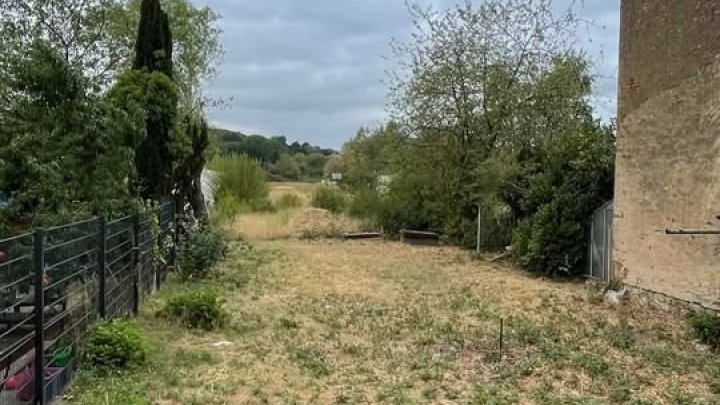 1.474 m² in Saarlouis-Lisdorf. Platz für große Pläne