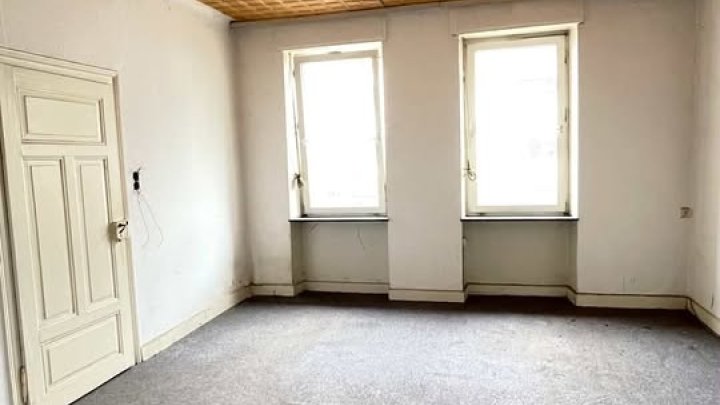 1.474 m² in Saarlouis-Lisdorf. Platz für große Pläne