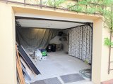 großzügige Garage