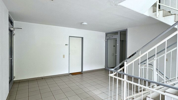 Helles 1-Zimmer-Apartment mit Küche, Uni-Nähe, zentral in Saarbrücken-Scheidt