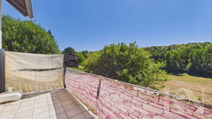 Zwei Wohneinheiten, ein Zuhause – vielseitiges Wohnhaus mit Renovierungspotenzial