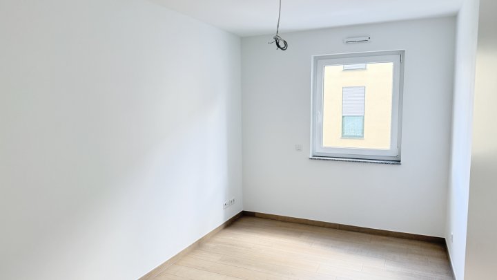 Großzügige Neubauwohnung mit Balkon und 2 Stellplätzen in zentraler Lage von Siersburg zu vermieten
