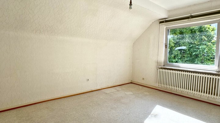 Freistehendes Einfamilienhaus in Top-Lage Kieselhumes/Kaninchenberg