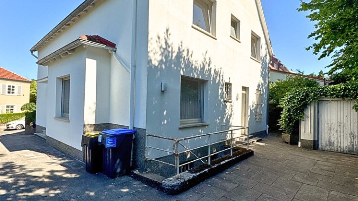Freistehendes Einfamilienhaus in Top-Lage Kieselhumes/Kaninchenberg