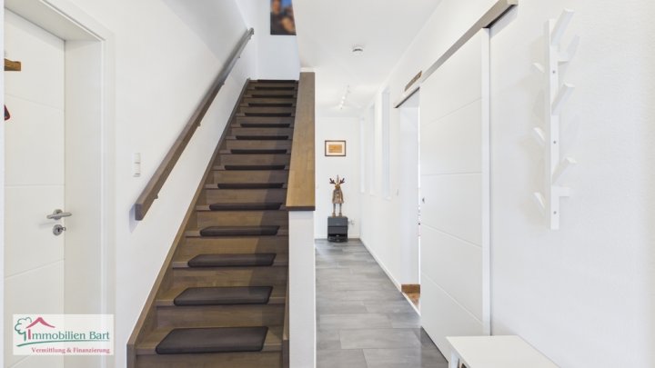 GRENZE LUXEMBURG: MODERNES WOHNHAUS / 4 SCHLAFZ. /GARTEN / DOPPELGARAGE