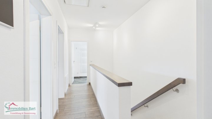 GRENZE LUXEMBURG: MODERNES WOHNHAUS / 4 SCHLAFZ. /GARTEN / DOPPELGARAGE