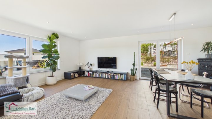 SOFORT VERFÜGBAR: A+ BUNGALOW VON 2017 IN TOP-WOHNLAGE!