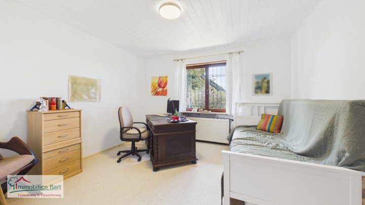 GRENZE L-SCHENGEN: SEHR GEPFLEGTER BUNGALOW (4 SCHLAFZIMMER) IN TOP-WOHNLAGE!