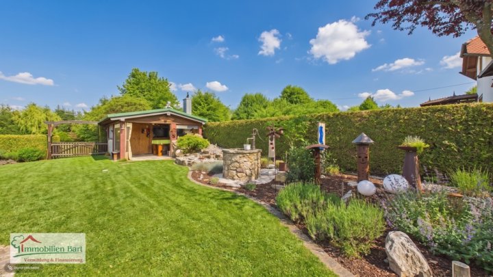 SOFORT VERFÜGBAR! WOHNHAUS MIT TOLLEM GARTENGRUNDSTÜCK IN TOP LAGE VON LOSHEIM/NIEDERLOSHEIM