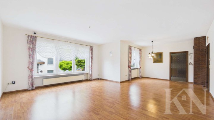 Großzügiges Wohnen in Besseringen Ein – / Zweifamilienhaus