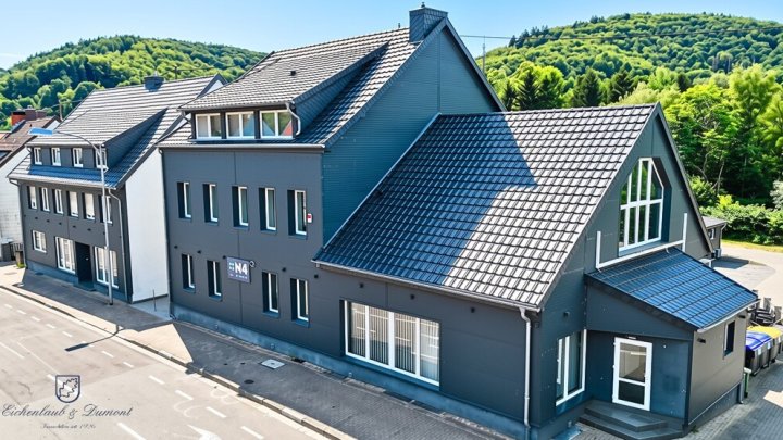 Moderne Büroflächen in Uni- und Cispa Nähe, flexibel teilbar