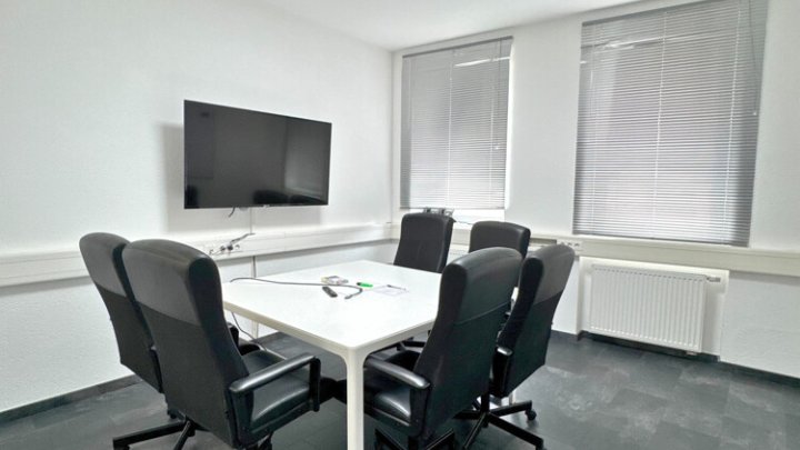 Moderne Büroflächen in Uni- und Cispa Nähe, flexibel teilbar