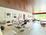 Gepflegte Wohnung mit Terrassen und Garage