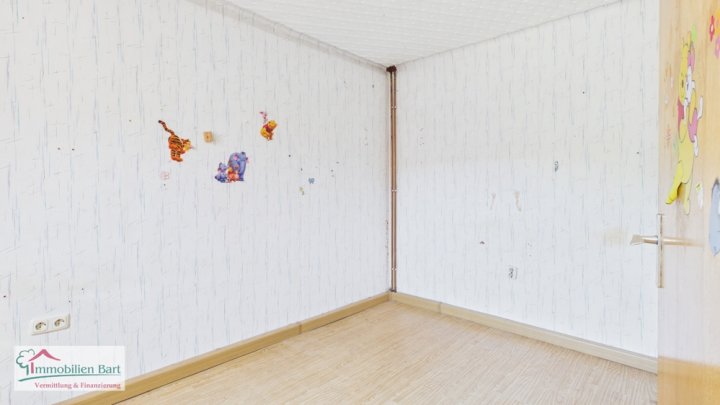 ORSCHOLZ: EINFAMILIENHAUS / GARTEN / GARAGE / VIELFÄLTIGE NUTZUNGSMÖGLICHKEITEN