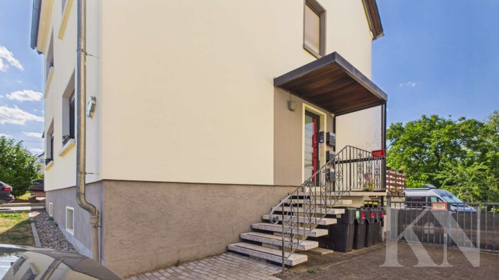 Freistehendes Mehrfamilienhaus auf ca. 1.500 m² Grundstück in Saarbrücken-Klarenthal