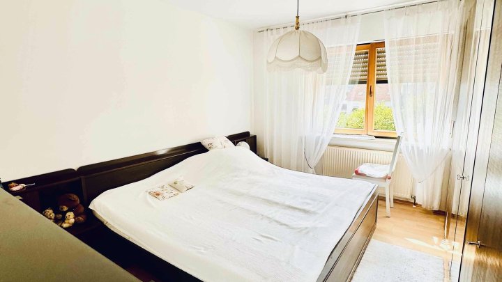 Gepflegte 3-ZKB-Erdgeschosswohnung mit Terrasse, Gartenanteil & Garage in Püttlingen zu verkaufen