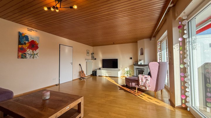 WOHNTRAUM - Hochwertig modernisiertes EFH mit Garten in bester Lage von Niederauerbach zu vermieten