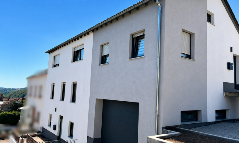 Zweifamilienhaus in Saarfels