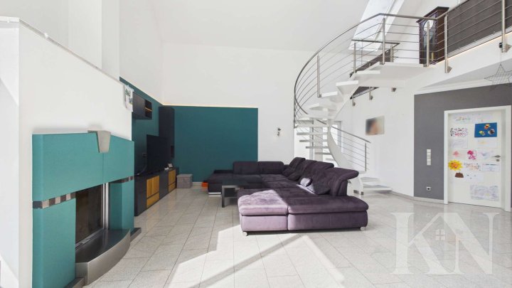 Besondere Architektur trifft großzügiges Wohnen – Einfamilienhaus mit Einliegerwohnung