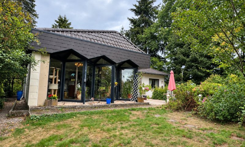 Bungalow mit großzügigem Grundstück und eigenem Pool - Leben und Wohlfühlen in Wadern-Nunkirchen -Pferdehaltung möglich-