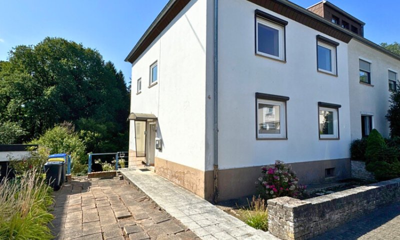 Schönes Einfamilienhaus in bevorzugter Waldrandlage auf der Unner