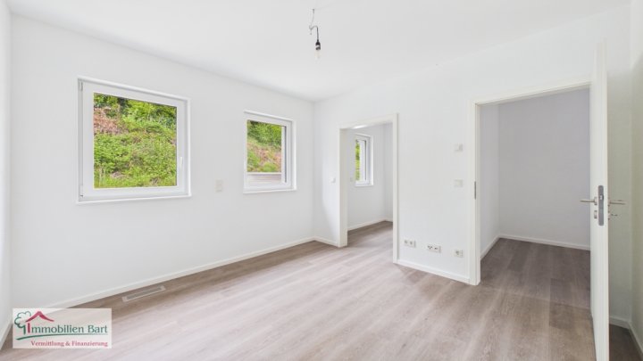 L-STADTBREDIMUS: NEUBAU DHH / 128 M² / 3 SZ / RUHIGE WOHNLAGE