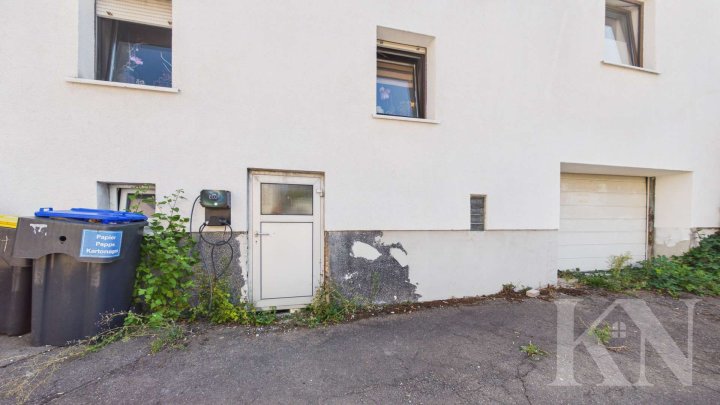 Freistehendes Einfamilienhaus mit Entwicklungspotenzial in Bischmisheim