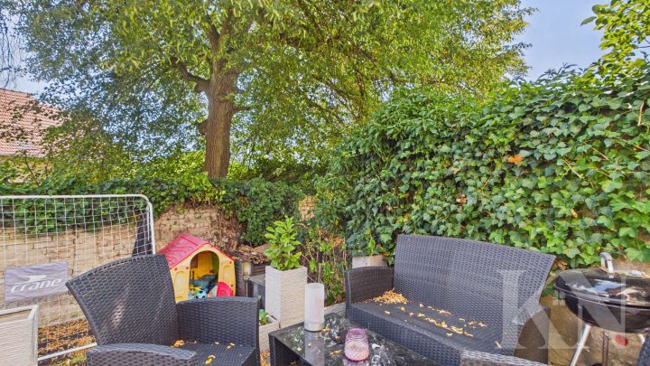 Freistehendes Einfamilienhaus mit Entwicklungspotenzial in Bischmisheim