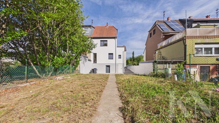 Einziehen & wohlfühlen – Sanierte Doppelhaushälfte mit Garten in Saarbrücken-Güdingen