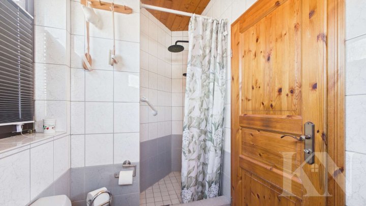 Renovierungsbedürftiges Zweifamilienhaus in guter Lage von Püttlingen