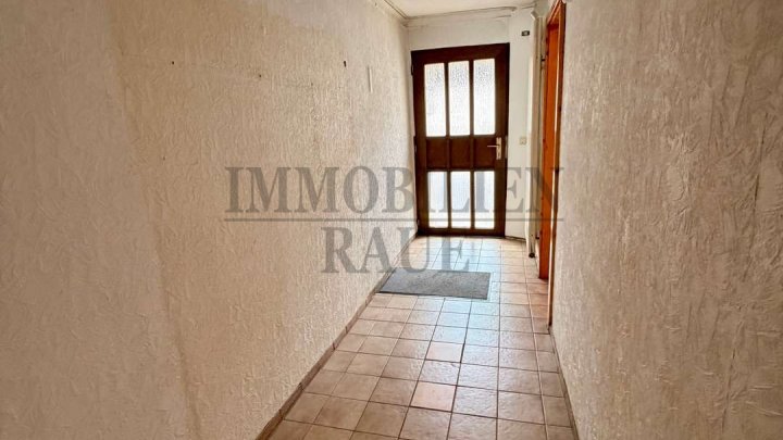 GROSSZÜGIGES 1- BIS 2-FAMILIENHAUS MIT EBENEM GRUNDSTÜCK IN ST. INGBERT - SOFORT FREI
